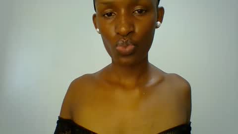 kiki online show from 10-11-25, 11:20