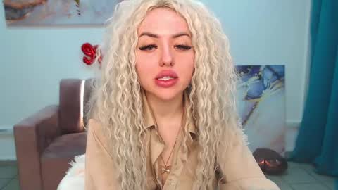 miss_kiten online show from 02-11-25, 04:01