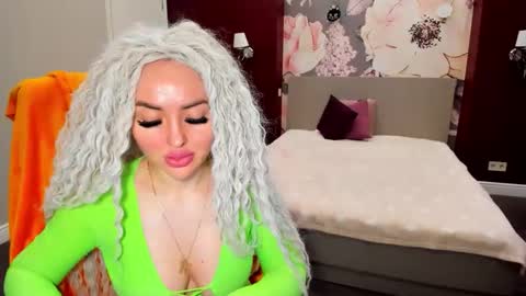 miss_kiten online show from 09-11-25, 07:03