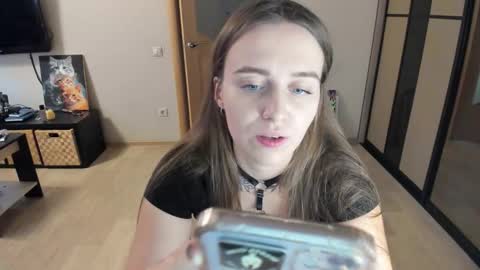 Kitty online show from 10-26-25, 07:25