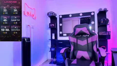 Miss Kittyn online show from 11-14-25, 12:31