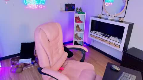 Miss koko online show from 01-11-26, 10:59