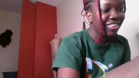 Snapshot of miss_kookie chatting on 02-12-25, 02:21 miss_kookie online show from 02-12-25, 02:21