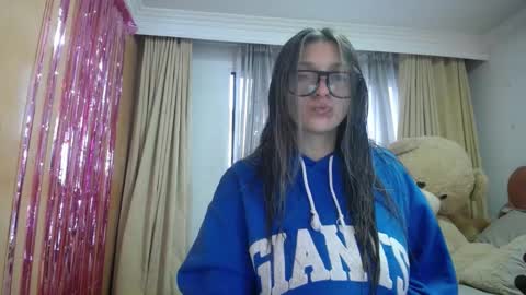 Snapshot of miss_lilieth chatting on 02-03-25, 10:43 lilieth  online show from 02-03-25, 10:43