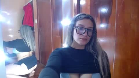 Snapshot of miss_lilieth chatting on 02-23-25, 10:20 lilieth  online show from 02-23-25, 10:20