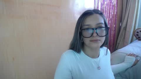Snapshot of miss_lilieth chatting on 03-07-25, 07:38 lilieth  online show from 03-07-25, 07:38