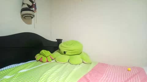 ly independent model online show from 02-21-25, 08:40