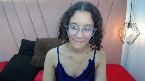 Snapshot of miss_m1a chatting on 09-11-25, 01:49 mia online show from 09-11-25, 01:49