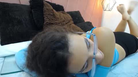 Snapshot of miss_m1a chatting on 11-13-25, 12:04 mia online show from 11-13-25, 12:04