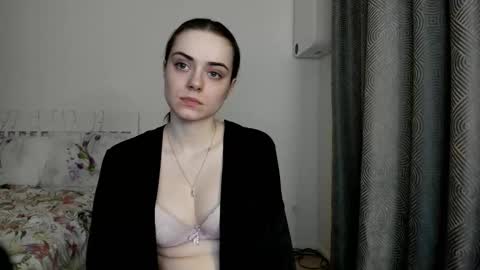 Jenny online show from 11-20-25, 03:23