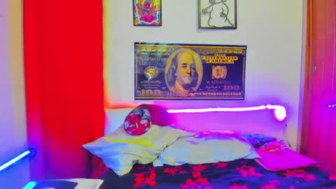 MEGG online show from 01-22-25, 02:59