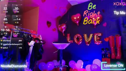 Snapshot of miss_nicolesds chatting on 02-14-25, 09:43 Miss Nicole online show from 02-14-25, 09:43