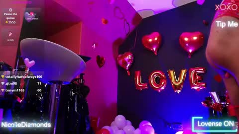 Snapshot of miss_nicolesds chatting on 02-19-25, 09:47 Miss Nicole online show from 02-19-25, 09:47