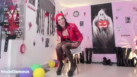 Snapshot of miss_nicolesds chatting on 10-06-25, 01:19 Miss Nicole online show from 10-06-25, 01:19