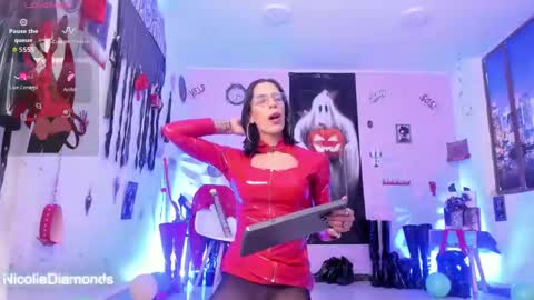 Snapshot of miss_nicolesds chatting on 10-16-25, 01:23 Miss Nicole online show from 10-16-25, 01:23