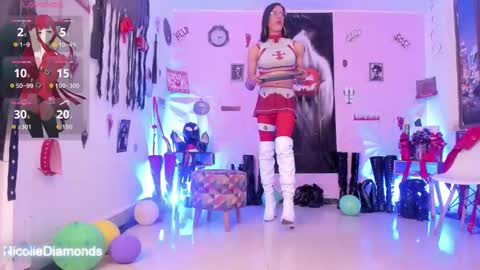 Snapshot of miss_nicolesds chatting on 10-17-25, 01:46 Miss Nicole online show from 10-17-25, 01:46