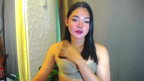 Snapshot of miss_precious_xx chatting on 03-22-26, 02:31 Precious online show from 03-22-26, 02:31