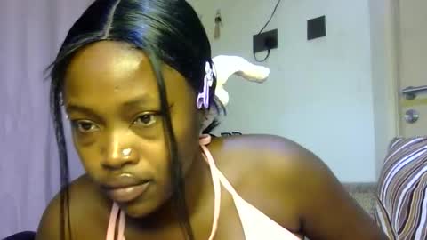 Snapshot of miss_sexyyy chatting on 10-08-25, 02:20 miss_sexyyy online show from 10-08-25, 02:20
