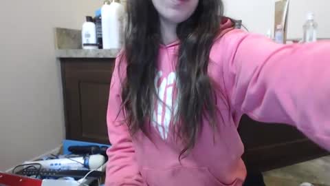 Bella online show from 02-06-25, 03:16