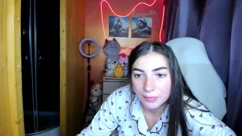 Snapshot of miss_tasy chatting on 09-24-25, 09:34 Melanie January 15th is my birthday there will be an interesting show online show from 09-24-25, 09:34