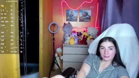 Snapshot of miss_tasy chatting on 10-14-25, 10:27 Melanie January 15th is my birthday there will be an interesting show online show from 10-14-25, 10:27