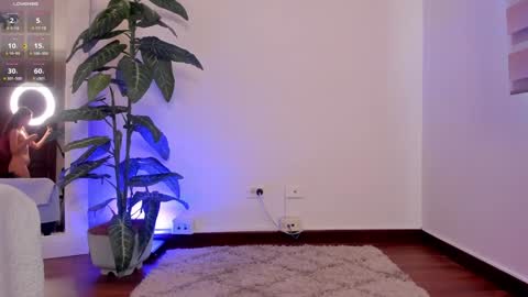 Snapshot of miss_toronto chatting on 12-18-24, 03:22 Adara Lpez online show from 12-18-24, 03:22