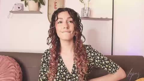 Snapshot of miss_toronto chatting on 09-19-25, 12:02 Adara Lpez online show from 09-19-25, 12:02