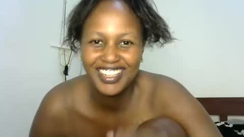 Snapshot of miss_vall chatting on 12-10-24, 01:44 miss_vall online show from 12-10-24, 01:44