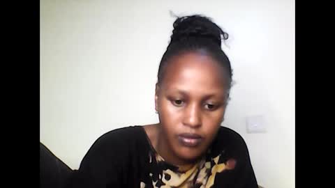 Snapshot of miss_vall chatting on 10-16-25, 07:20 miss_vall online show from 10-16-25, 07:20