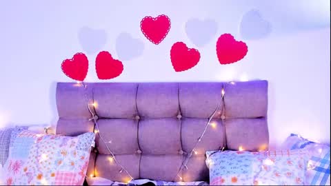 Snapshot of miss_veronica2 chatting on 02-14-25, 12:03 Miss Veronica online show from 02-14-25, 12:03