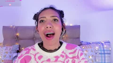 Snapshot of miss_veronica2 chatting on 02-18-25, 03:10 Miss Veronica online show from 02-18-25, 03:10