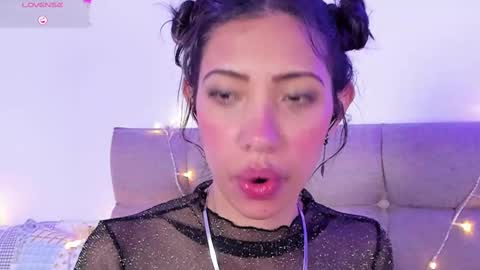 Snapshot of miss_veronica2 chatting on 02-18-25, 06:15 Miss Veronica online show from 02-18-25, 06:15