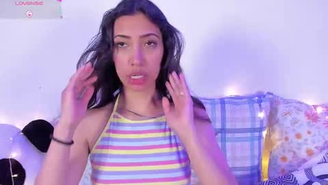 Snapshot of miss_veronica2 chatting on 02-19-25, 06:00 Miss Veronica online show from 02-19-25, 06:00