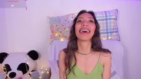 Snapshot of miss_veronica2 chatting on 02-25-25, 06:20 Miss Veronica online show from 02-25-25, 06:20
