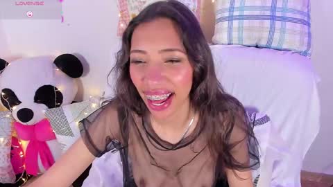 Snapshot of miss_veronica2 chatting on 02-27-25, 12:23 Miss Veronica online show from 02-27-25, 12:23