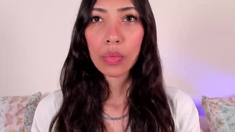 Snapshot of miss_veronica2 chatting on 09-15-25, 01:33 Miss Veronica online show from 09-15-25, 01:33