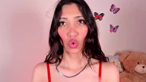 Snapshot of miss_veronica2 chatting on 09-29-25, 01:27 Miss Veronica online show from 09-29-25, 01:27