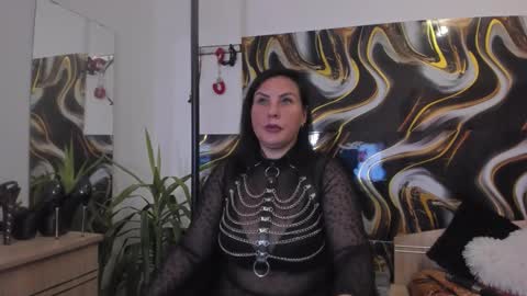 Snapshot of missaidadevine chatting on 10-02-25, 07:43 Miss Aida Devine online show from 10-02-25, 07:43