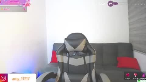 Snapshot of missamy_adams chatting on 10-15-25, 08:09 AMY  INDEPENT MODEL online show from 10-15-25, 08:09