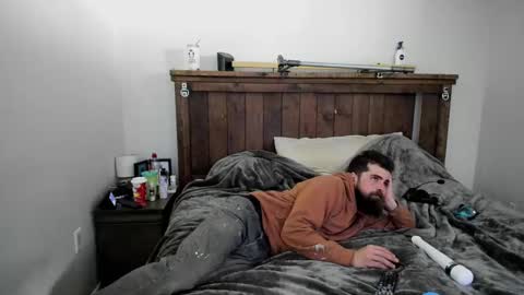 missandsircum online show from 02-27-25, 04:21