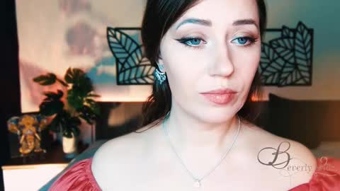 The divine Beverly online show from 02-19-25, 09:17