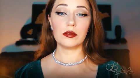 The divine Beverly online show from 09-18-25, 08:11