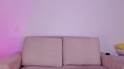 Bianca Torres online show from 11-19-25, 12:05