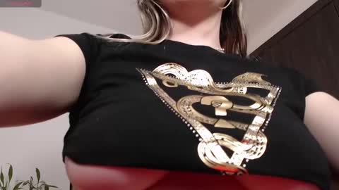 MissBlair online show from 03-12-25, 10:50