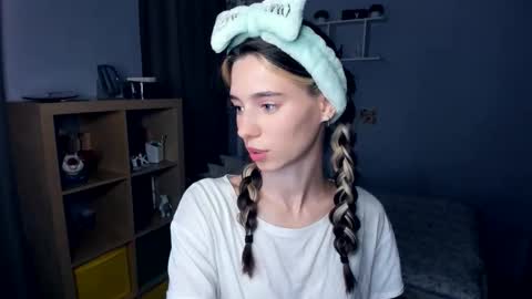 Shelley online show from 09-11-25, 07:30