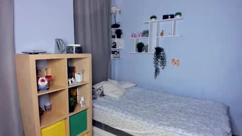 Shelley online show from 09-12-25, 07:08