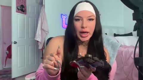 Snapshot of missdulce1 chatting on 11-11-25, 02:28 D online show from 11-11-25, 02:28