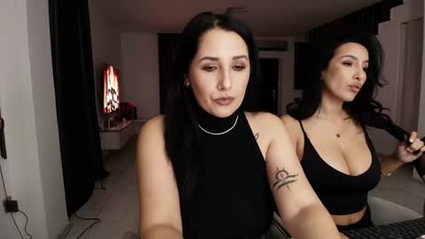 Miss online show from 11-22-25, 11:04