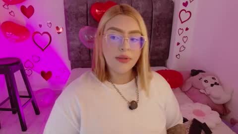missevans_ online show from 02-08-26, 10:24