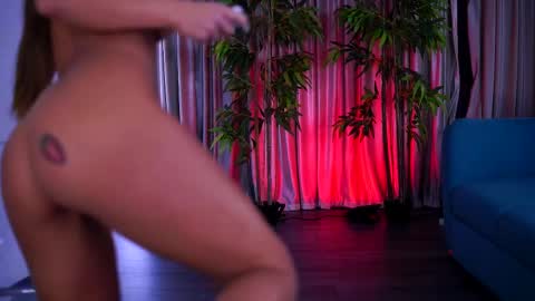 misskiarra online show from 03-06-25, 05:24